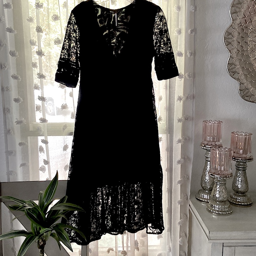 Free People Midi Dress size 6 lace dress